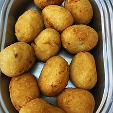 Bolinho de Salmão