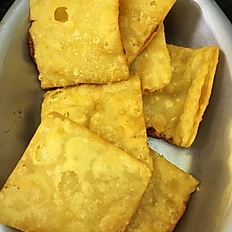 Pastel de quatro queijos